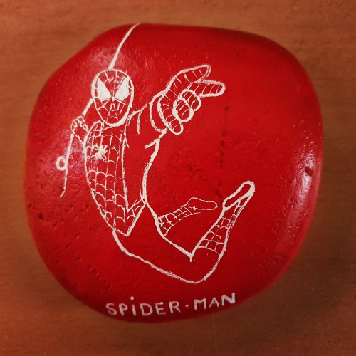 Spiderman drawing on rock - Let's go rock hunting !!!