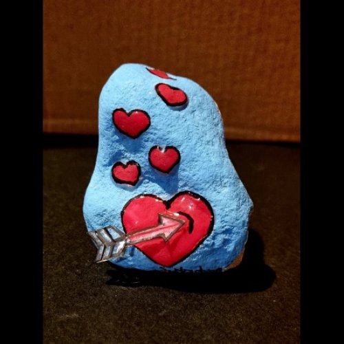 Nadyne.S Valentine\'s day rock painting ideas