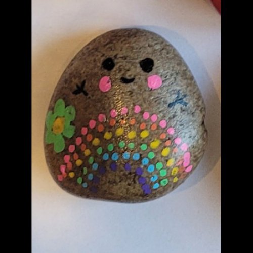 mimi Rainbow pebble