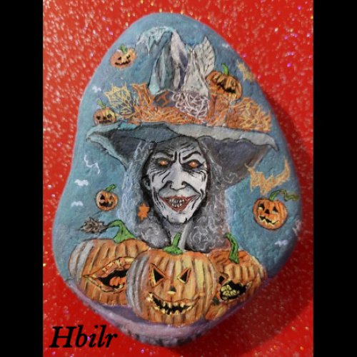 hbilr Halloween witch on rock