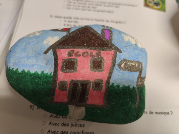 Rocks for kids Creator 139 : little house on rock : 1638454193.createur.galet.139.jpg