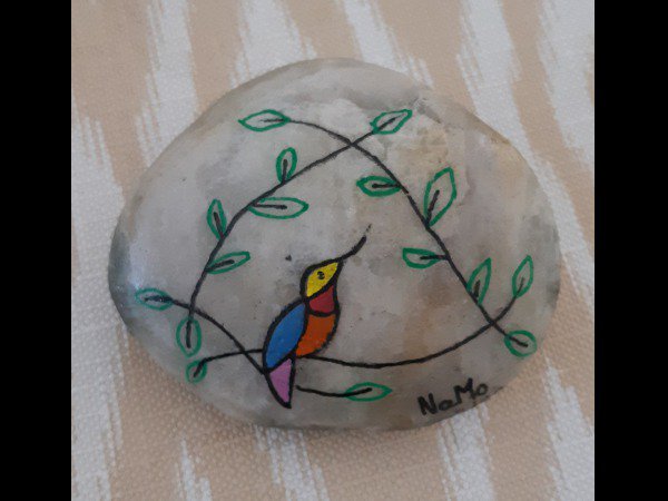 Easy rocks NaMo Bird window : 1655210889.namo.oiseau.vitrail.jpg