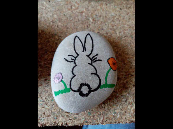 Easter Linda57590 Easter Bunny : 1680785663.linda57590.lapin.de.paques.qui.attend.jpg