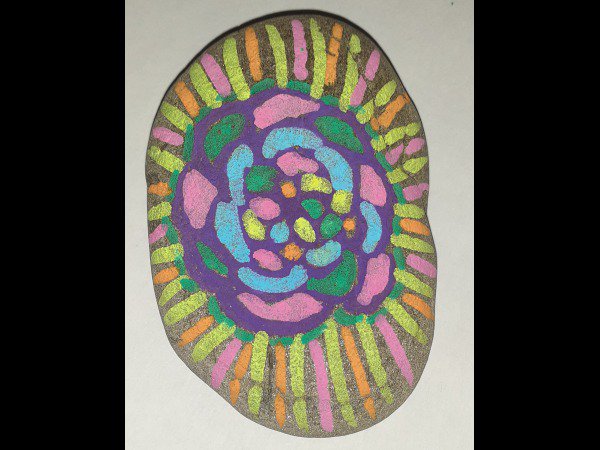 Selection of the month Creator 2252 Mandala : 1691959870.createur.galet.2252.manda.la.fleur.jpg