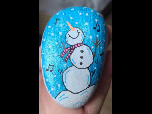 Christmas Painted Rock Ju Lien Snowman : 1701987784.ju.lien.bonhomme.de.neige.jpg
