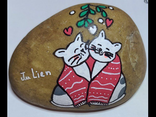 Selection of the month Ju Lien Kiss under the mistletoe : 1704694630.ju.lien.bise.sous.le.gui.jpg