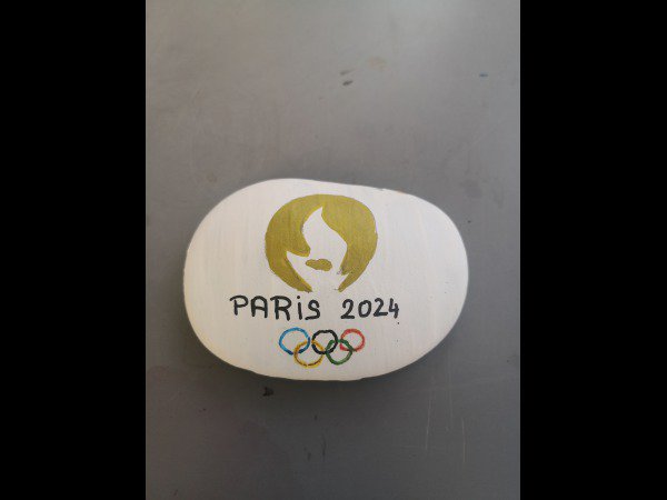 Sports activits Jeux olympiques Paris 2024 la chasse aux galets : 1706699527.marion.13.jo.2024.1.jpg
