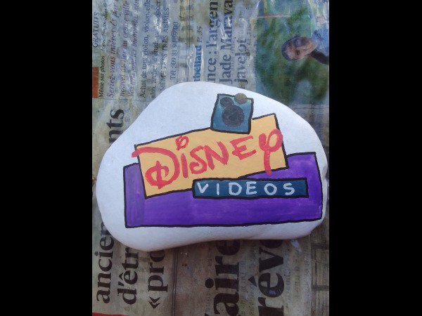 ACCUEIL : Slection du mois Chriscottiny Logo Disney Vido 1995-2005 : 1757328304.chriscottiny.logo.disney.video.1995.2005.jpg