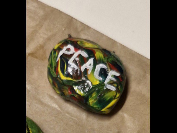 Selection of the month Creator 4905 Peace : 1761821603.creator.4905.paix.coloree.jpg