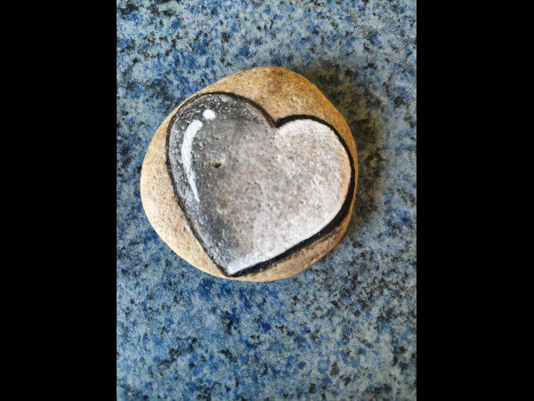 Selection of the month Penses pour Mylne Heart relief : 1761822064.pensees.pour.mylene.coeur.relief.jpg