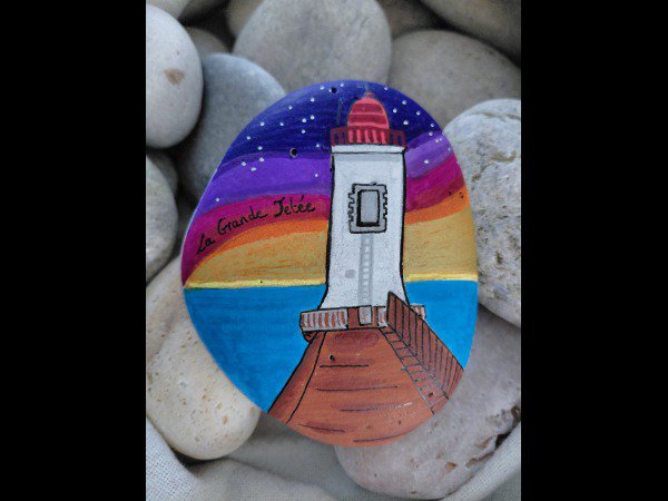 Selection of the month Axelle85 Lighthouse : 1764588309.axelle85.phare.rouge.jpg