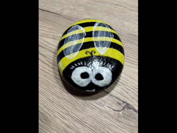 Selection of the month Lylyana61 Bee : 1764589061.lylyana61.maman.abeille.3.jpeg