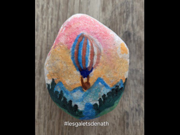 ACCUEIL : S�lection du mois LesgaletsdeNath Une montgolfi�re au dessus des montagnes : 1781606212.lesgaletsdenath.une.montgolfiere.au.dessus.des.montagnes.jpg