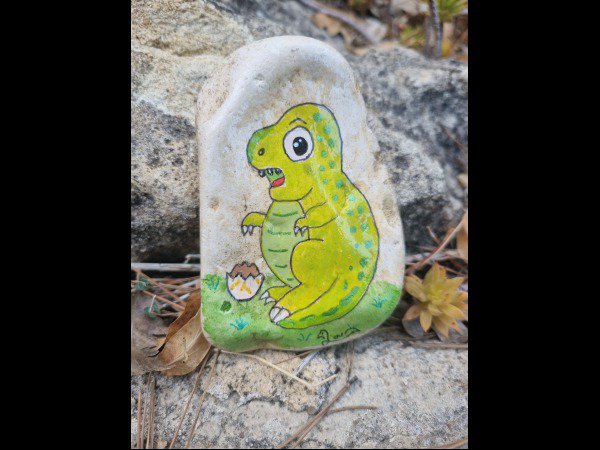 ACCUEIL : S�lection du mois B�b� Dino : 1787135215.lou.pichot.bebe.dino.jpg