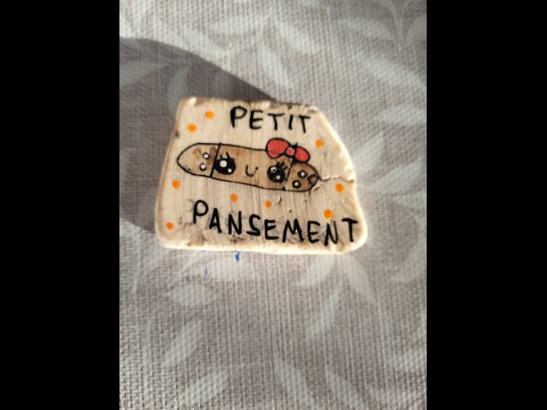 Petit pansement by Yael Myrtille Pablo