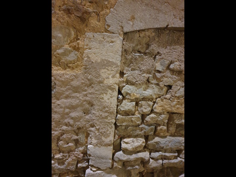 Discover<br/>the second clue picure