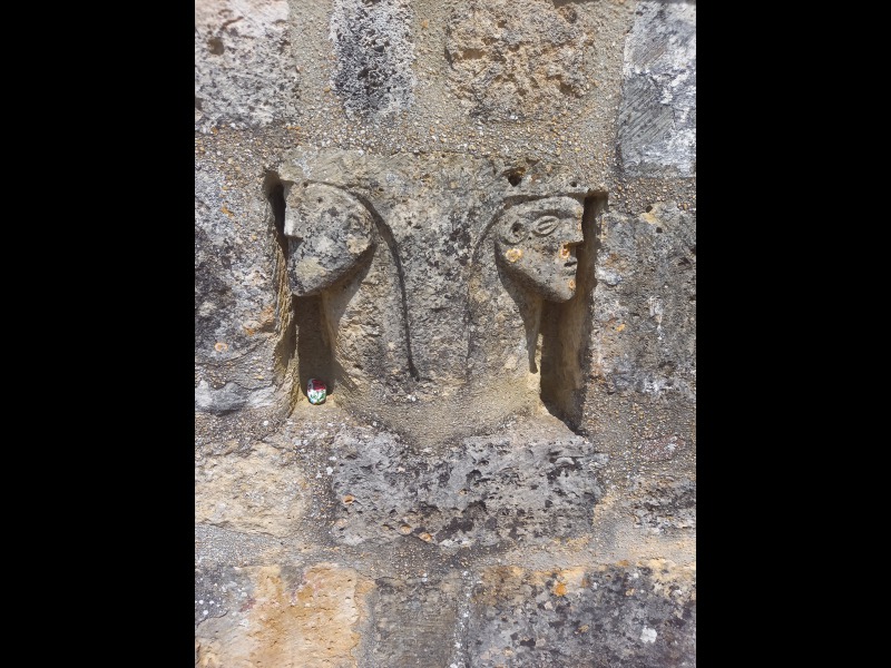 Discover<br/>the second clue picure