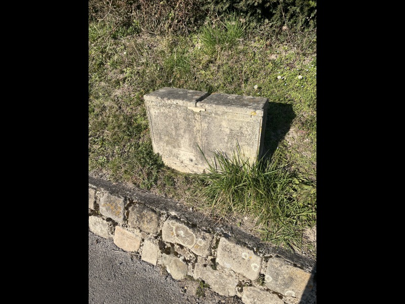 Discover<br/>the second clue picure