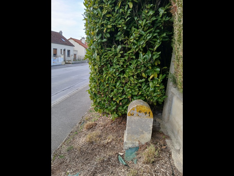Discover<br/>the second clue picure