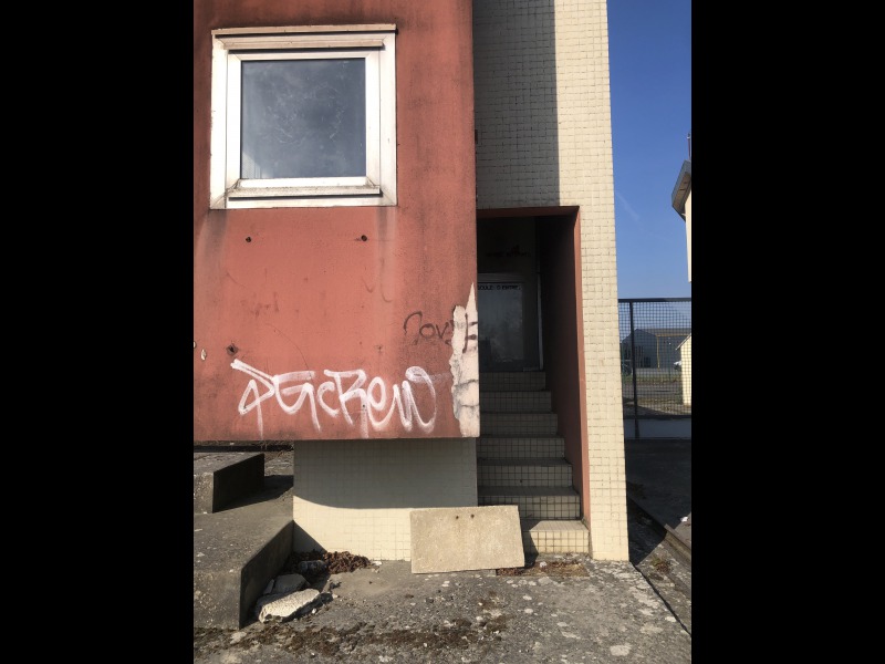 Discover<br/>the second clue picure