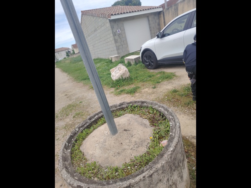 Discover<br/>the second clue picure