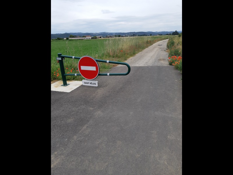 Discover<br/>the second clue picure