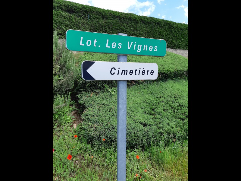 Discover<br/>the second clue picure