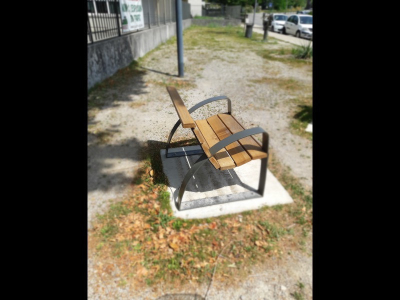 Discover<br/>the second clue picure