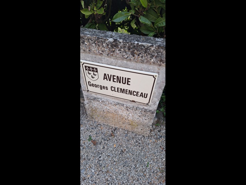 D�couvrir<br/>le second indice photo