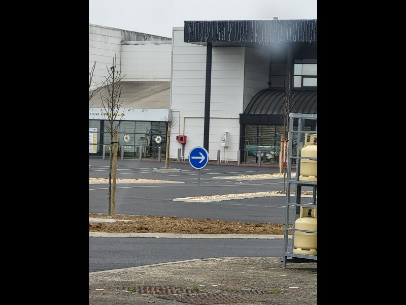 Discover<br/>the second clue picure