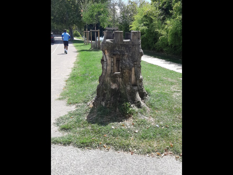 Discover<br/>the second clue picure