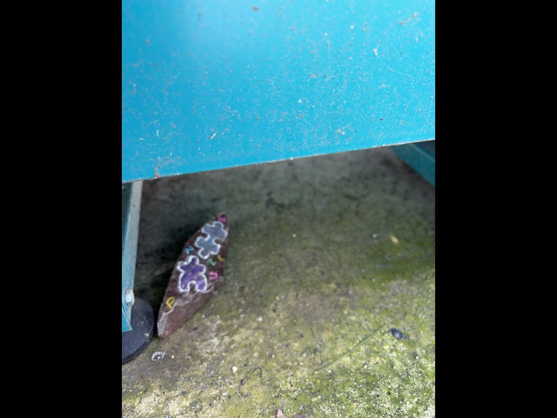 Discover<br/>the second clue picure