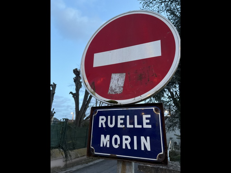 Discover<br/>the second clue picure