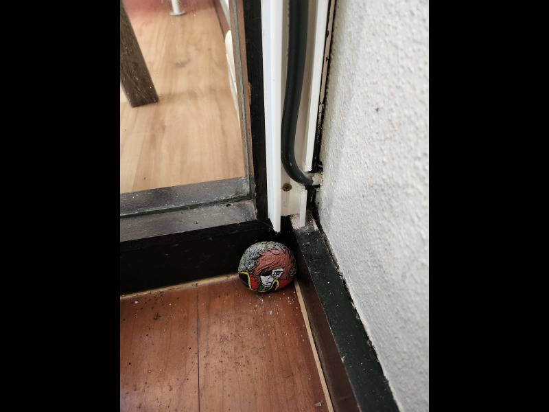 Discover<br/>the second clue picure