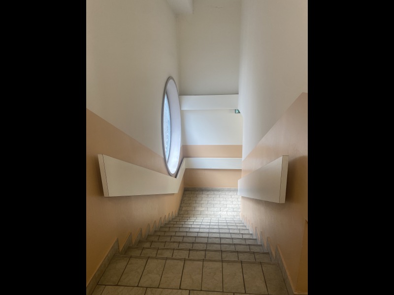 Discover<br/>the second clue picure